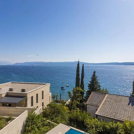 In 39175 * Crikvenica
